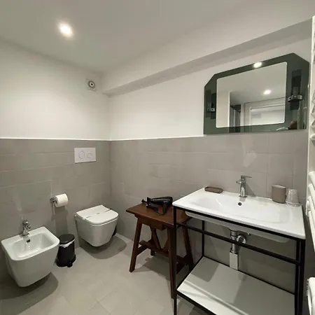 Itaca Porto Loft& לינה וארוחת בוקר מילאצו